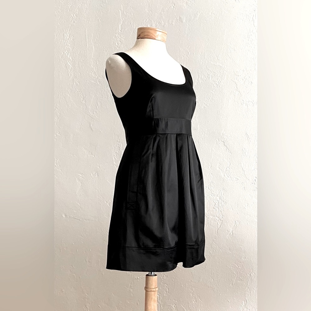 THEORY BLACK SATIN MINIDRESS MINIMALIST CHIC SIZE 2 - Picture 3 of 14